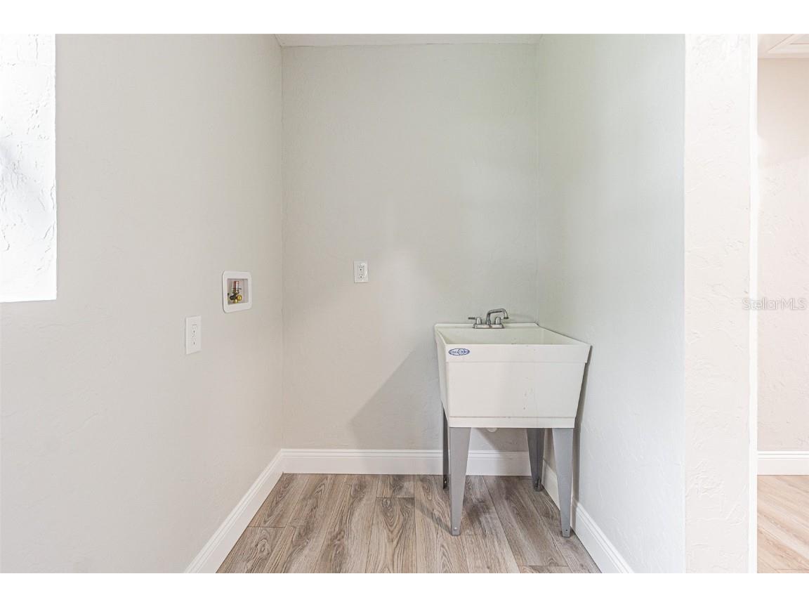 1003 N Bracewell Drive Plant City FL 33563 TB8428774 image31