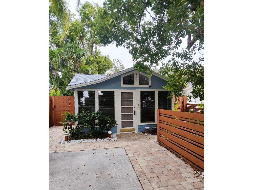 1003 Park Dr Dunedin FL 34698 TB8330844 image1