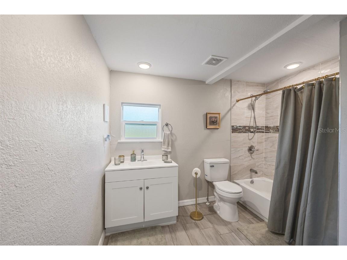 1003 SE 2nd Street Mulberry FL 33860 TB8432703 image17