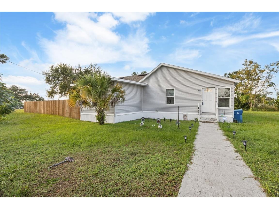 1003 SE 2nd Street Mulberry FL 33860 TB8432703 image2