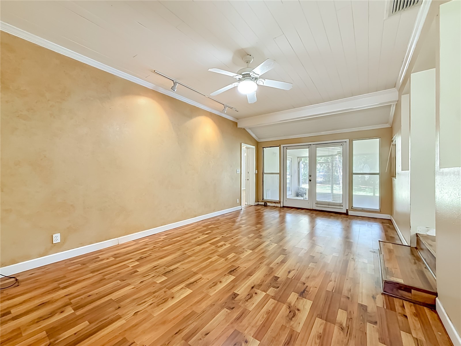 1003 W Outbound Place Tampa FL 33612 TB8505290 image12