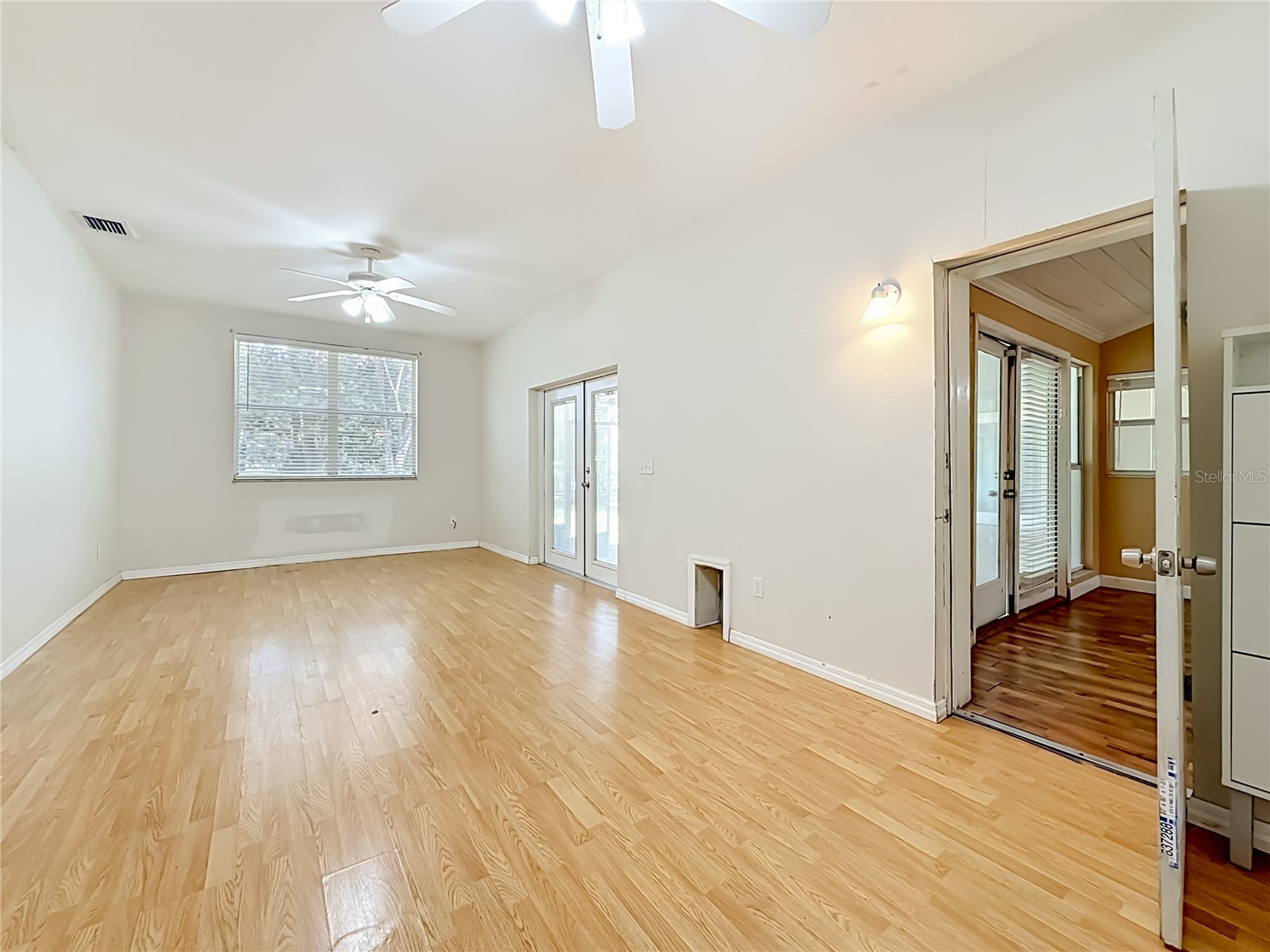 1003 W Outbound Place Tampa FL 33612 TB8505290 image14