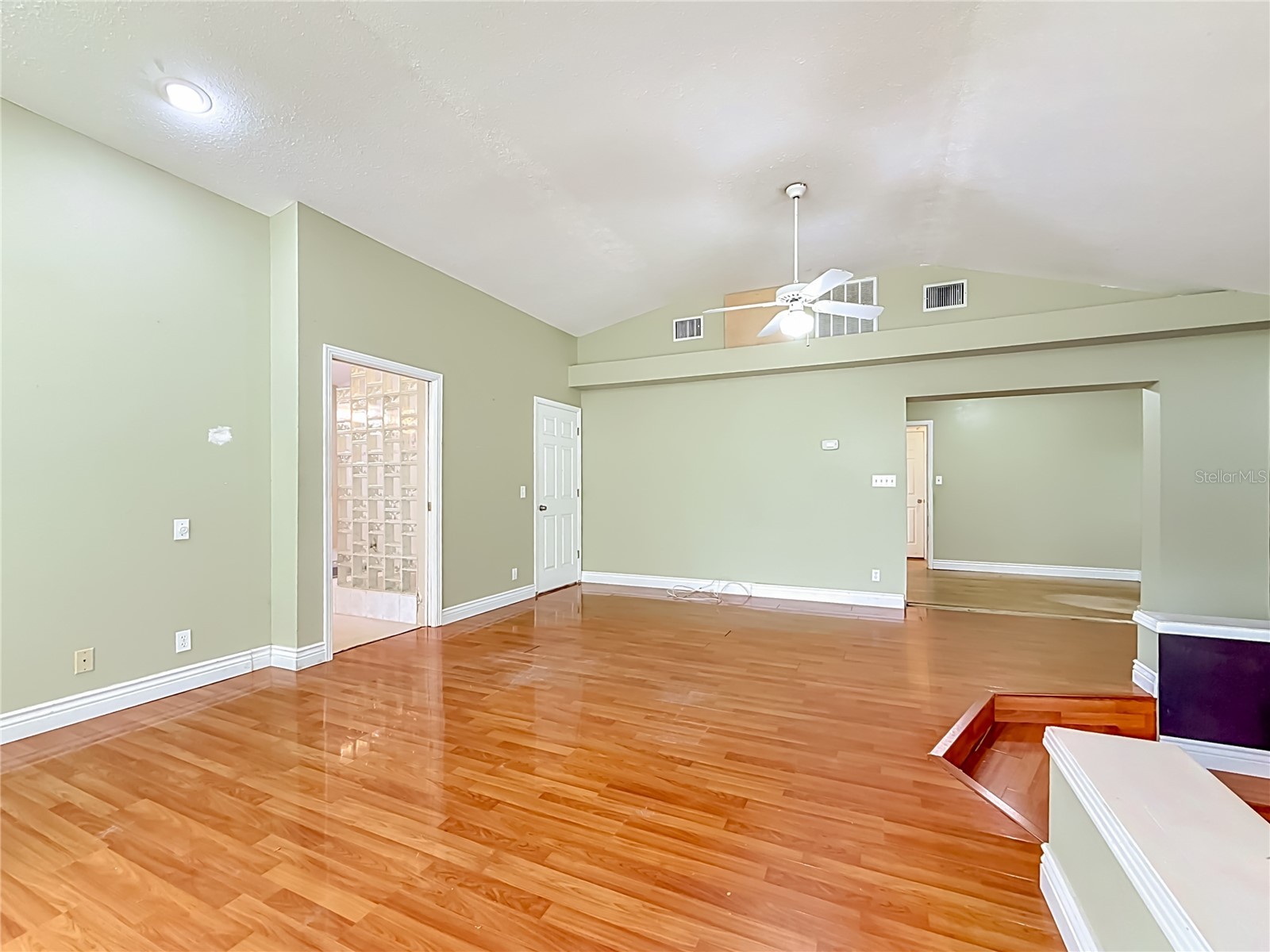 1003 W Outbound Place Tampa FL 33612 TB8505290 image29