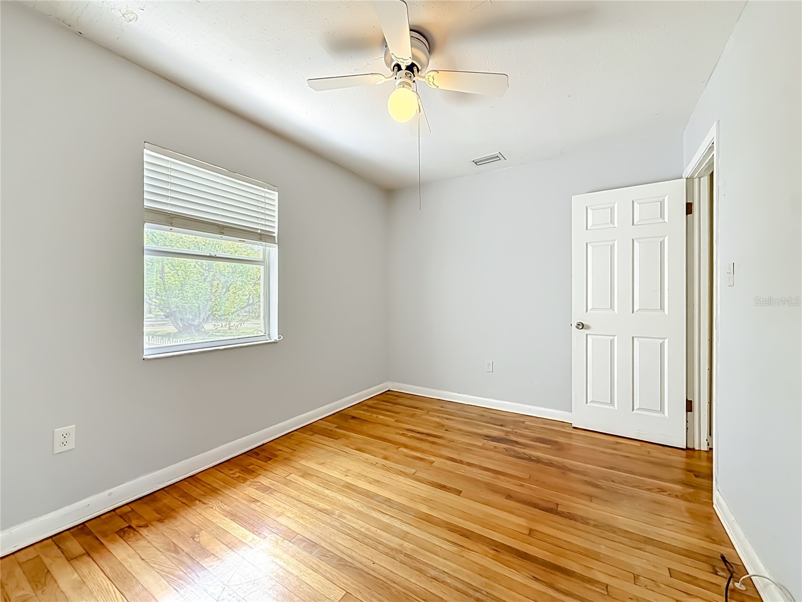 1003 W Outbound Place Tampa FL 33612 TB8505290 image46