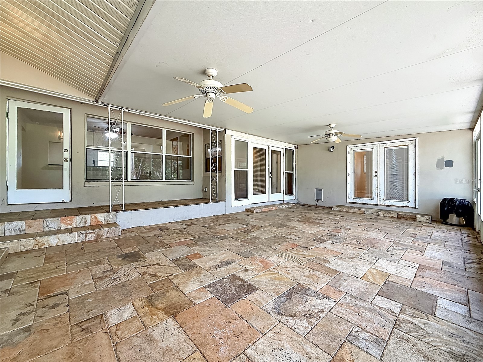 1003 W Outbound Place Tampa FL 33612 TB8505290 image50