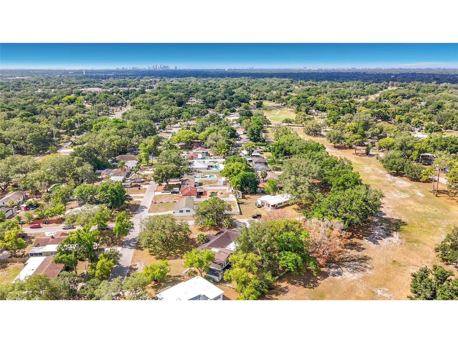 1003 W Outbound Place Tampa FL 33612 TB8505290 image59