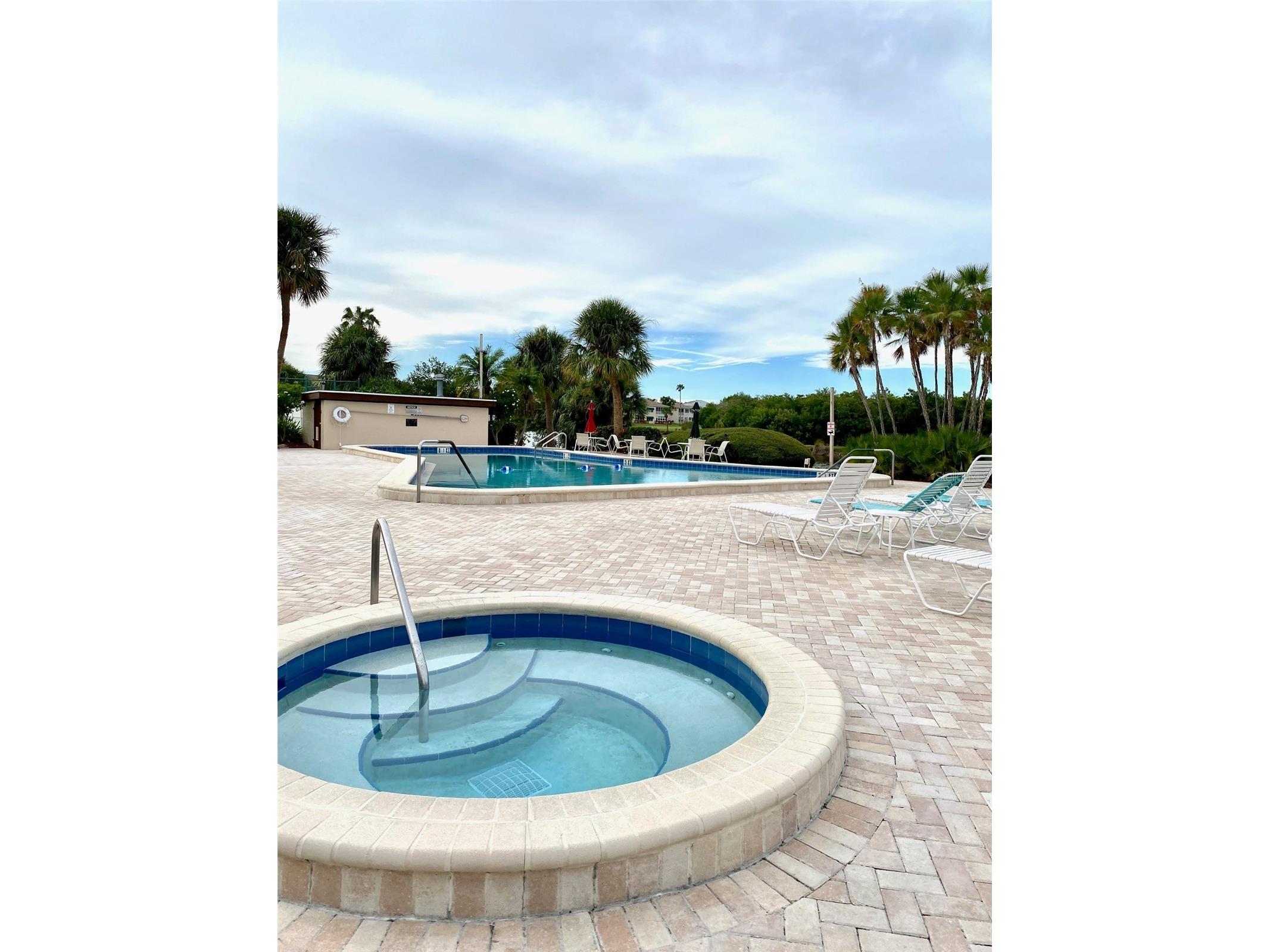 10032 65th Avenue N #17 Saint Petersburg FL 33708 TB8474751 image22