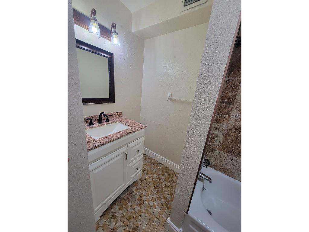 10032 65th Avenue N #19 Saint Petersburg FL 33708 TB8411519 image16