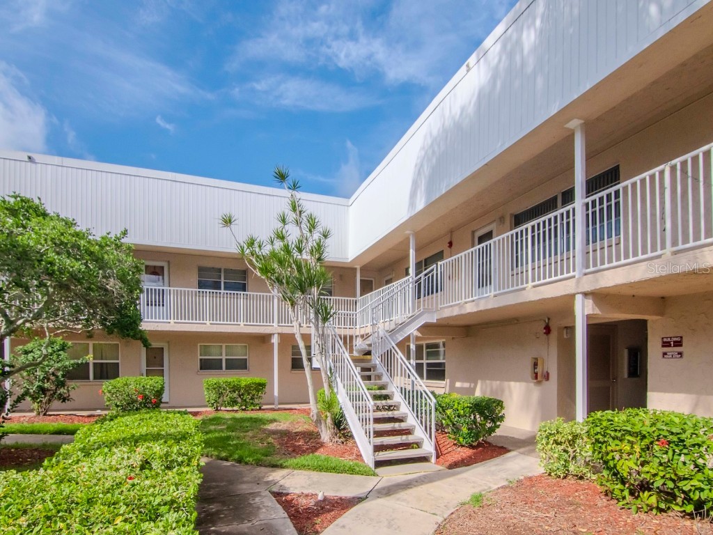 10032 65th Avenue N #22 Saint Petersburg FL 33708 U8222930 image1