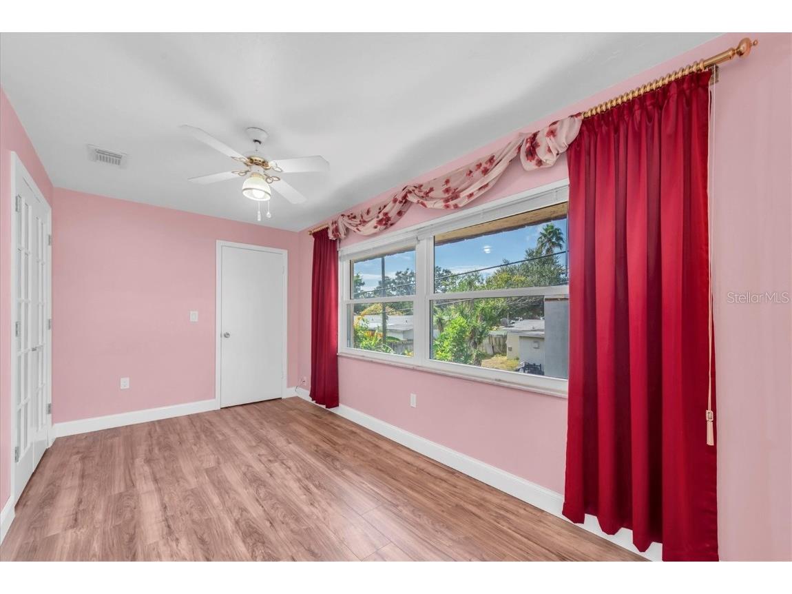 10032 65th Avenue N #24 Saint Petersburg FL 33708 TB8448244 image17