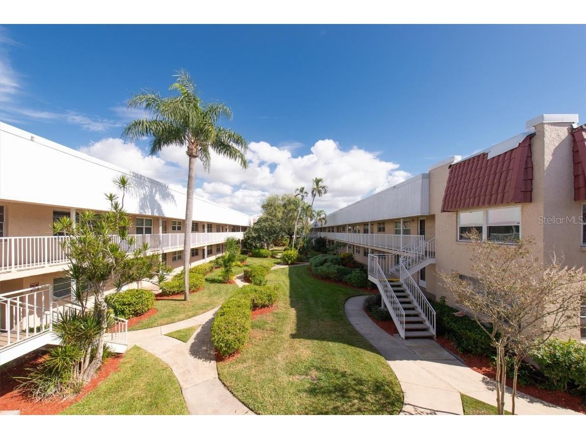 10032 65th Avenue N #24 Saint Petersburg FL 33708 TB8448244 image23