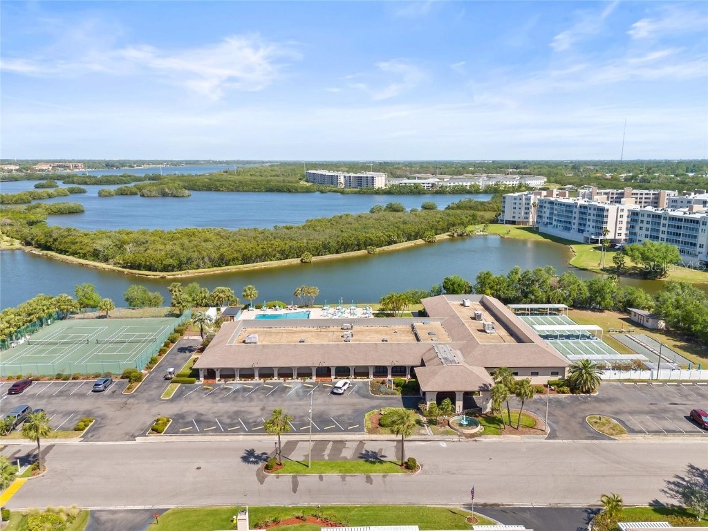 10032 65th Avenue N #24 Saint Petersburg FL 33708 TB8448244 image45