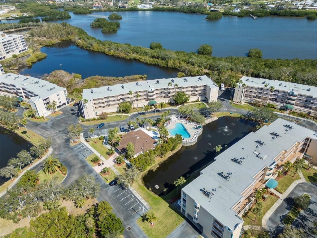 10032 65th Avenue N #24 Saint Petersburg FL 33708 TB8448244 image52