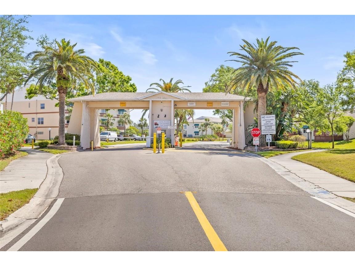 10032 65th Avenue N #24 Saint Petersburg FL 33708 TB8448244 image55