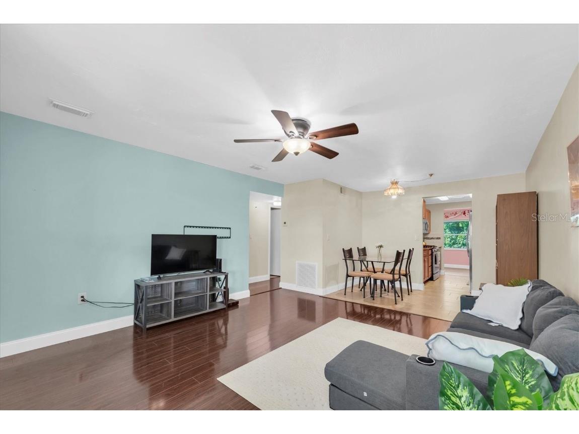 10032 65th Avenue N #24 Saint Petersburg FL 33708 TB8448244 image6