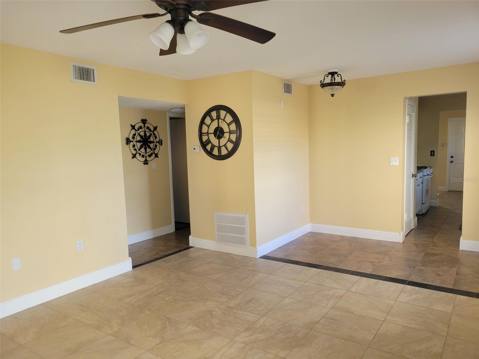 10032 65th Avenue N #8 Saint Petersburg FL 33708 TB8481826 image7