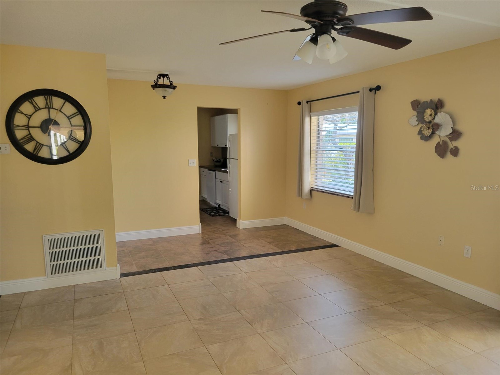 10032 65th Avenue N #8 Saint Petersburg FL 33708 TB8481826 image8
