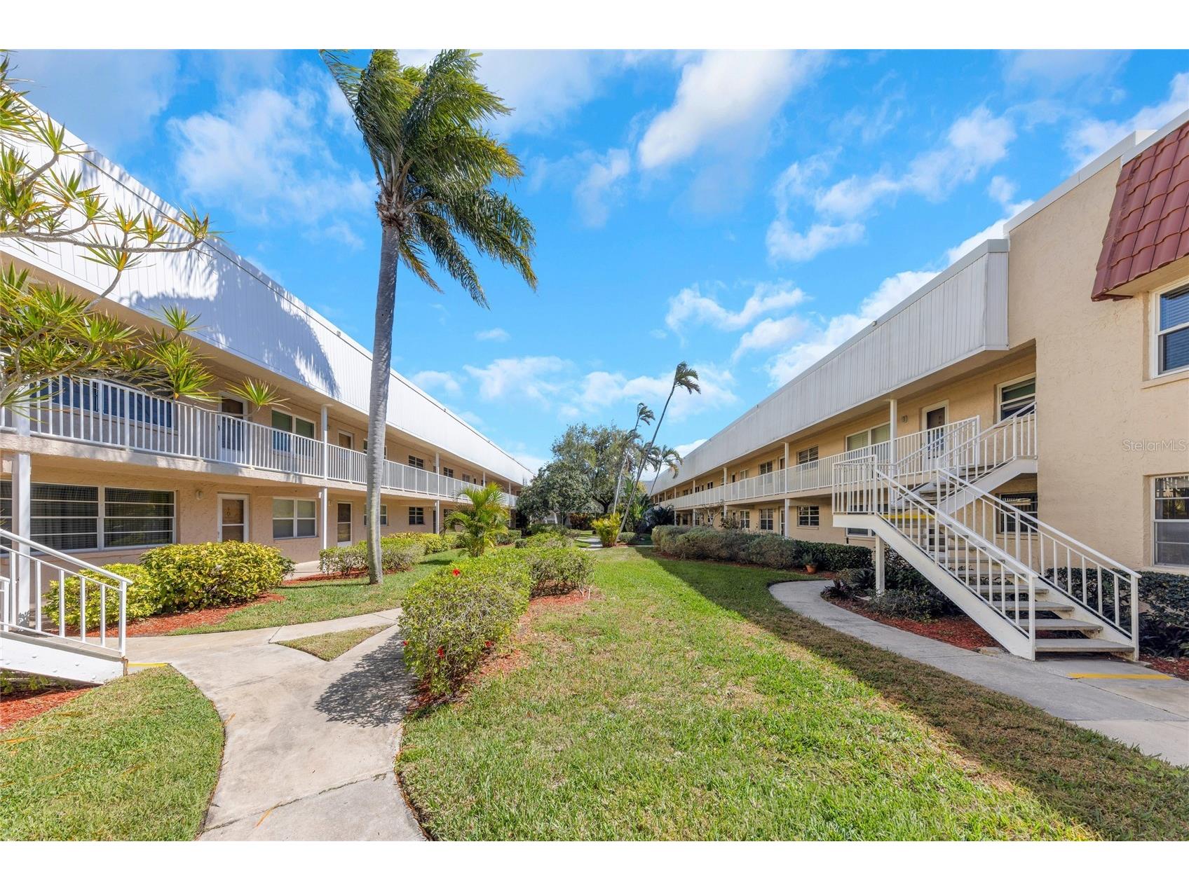 10032 65th Avenue N #9 Saint Petersburg FL 33708 TB8472610 image2
