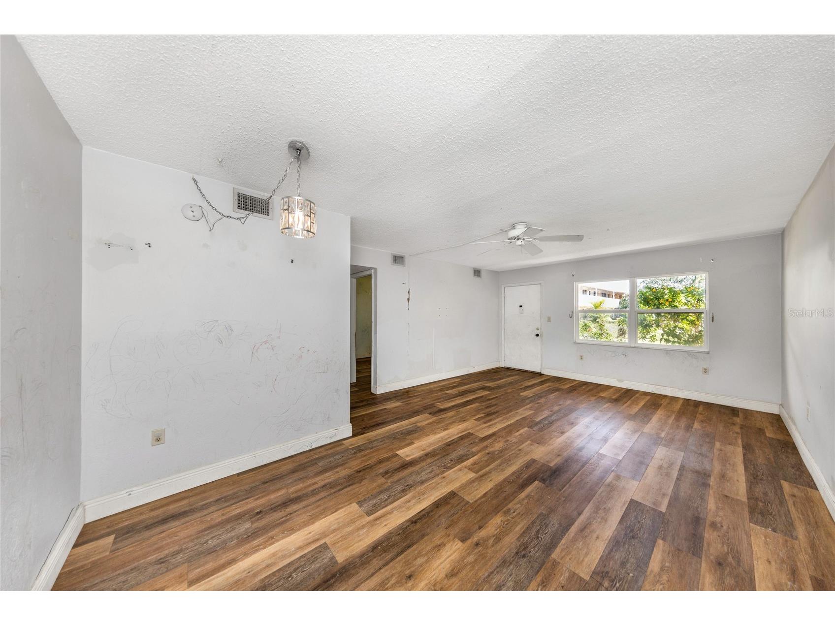10032 65th Avenue N #9 Saint Petersburg FL 33708 TB8472610 image5