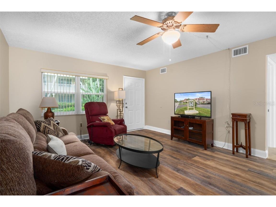 10033 64th Avenue N #4 Saint Petersburg FL 33708 TB8401614 image16