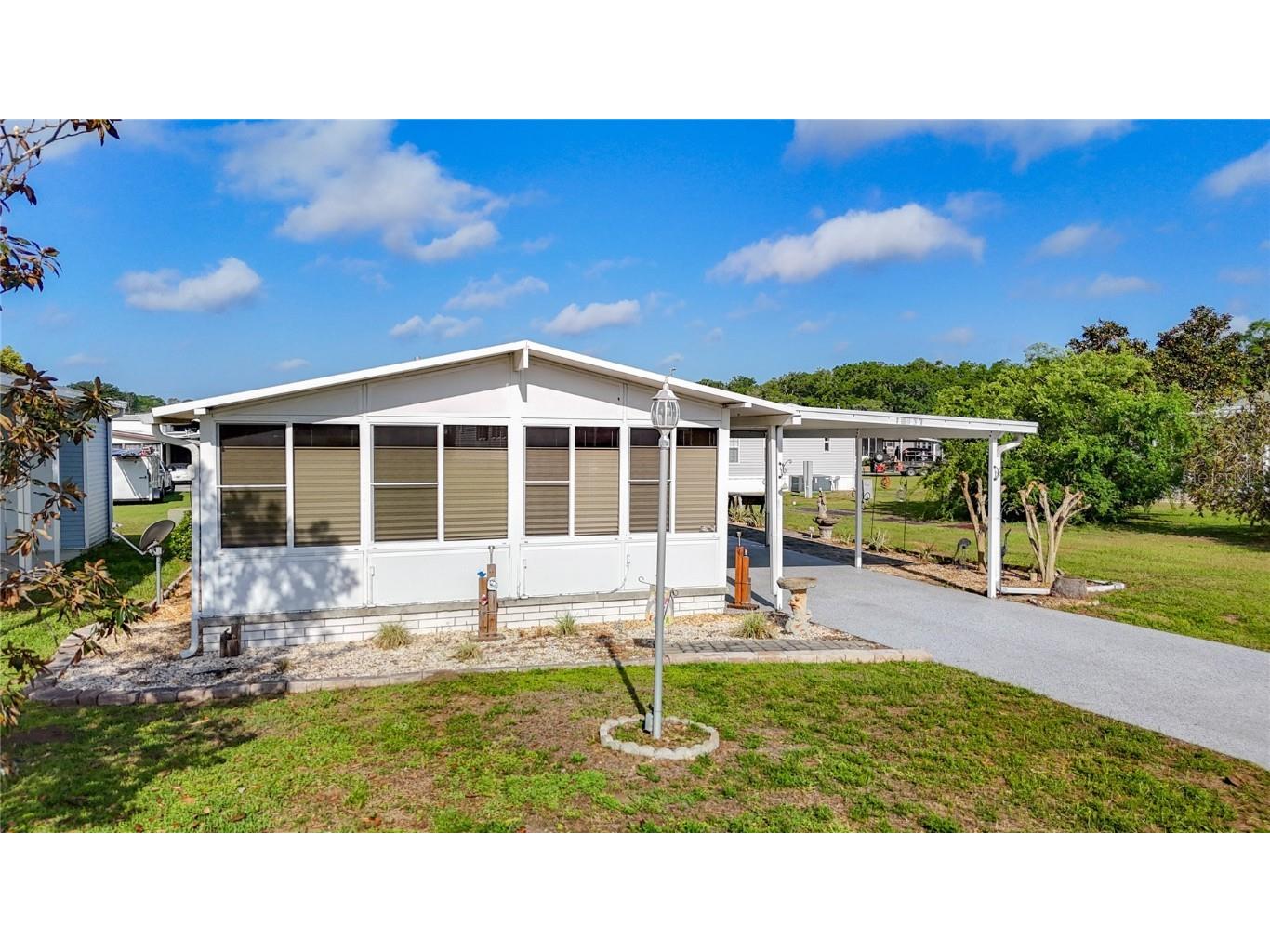 10033 Wellington Avenue Dade City FL 33525 W7874176 image1