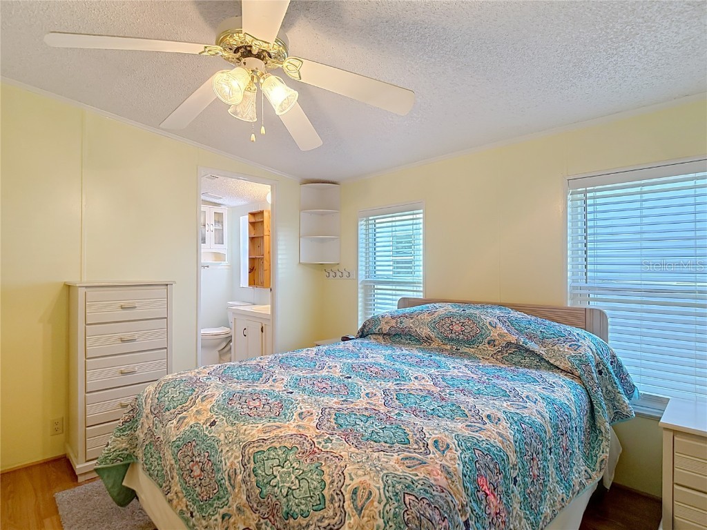 10033 Wellington Avenue Dade City FL 33525 W7874176 image25