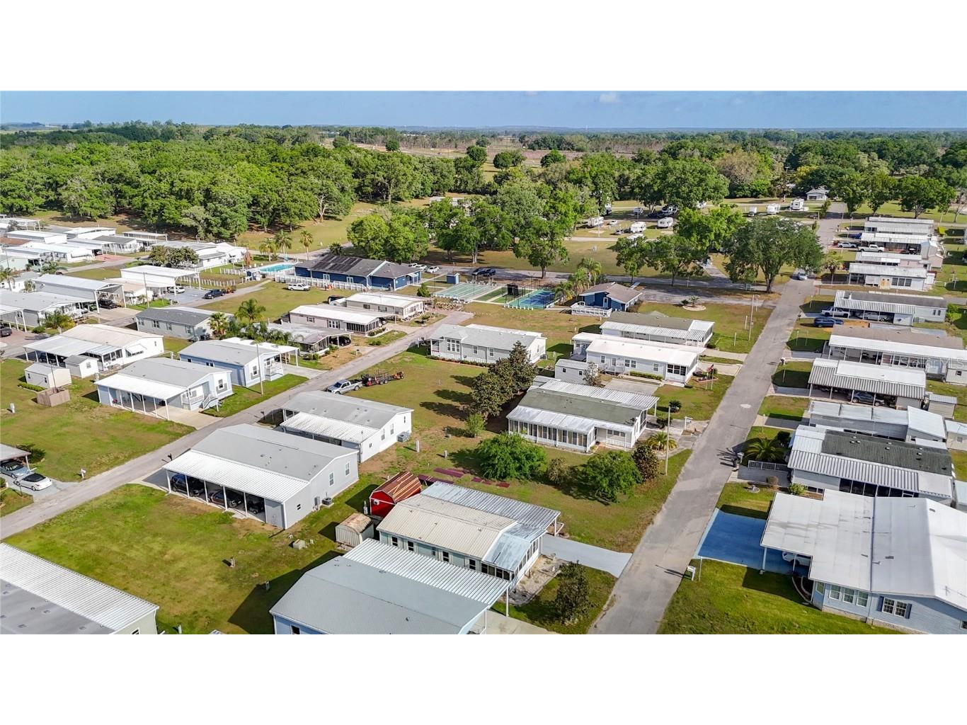 10033 Wellington Avenue Dade City FL 33525 W7874176 image48