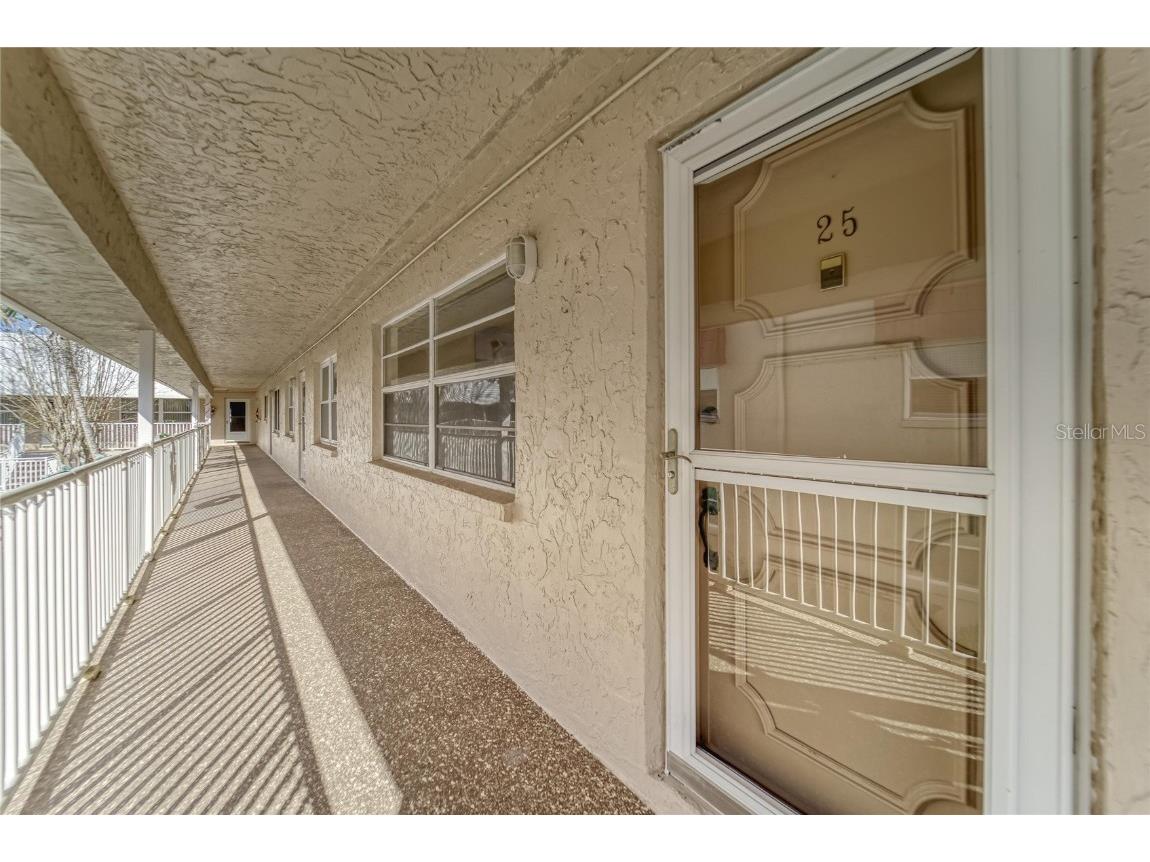 10034 64th Avenue N #25 Saint Petersburg FL 33708 U8184924 image1