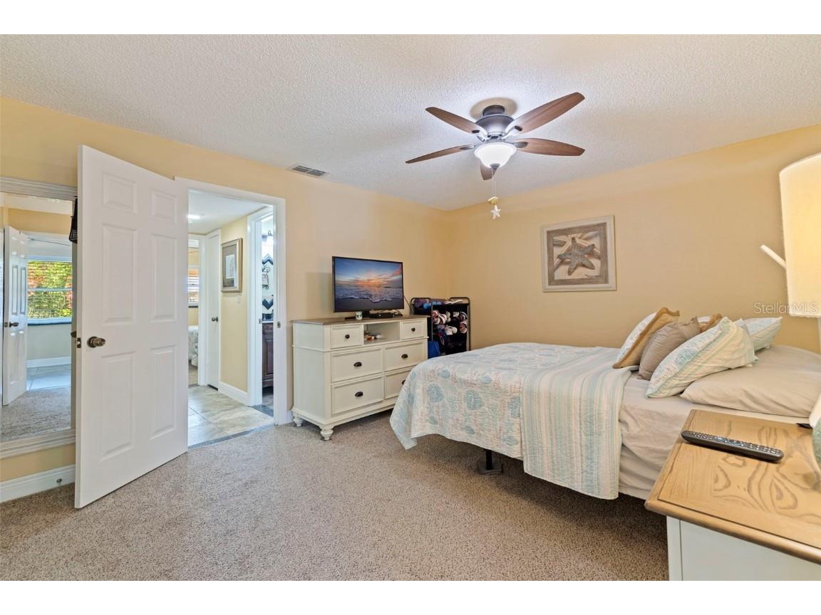 10035 63rd Avenue N #23 Saint Petersburg FL 33708 TB8457082 image27