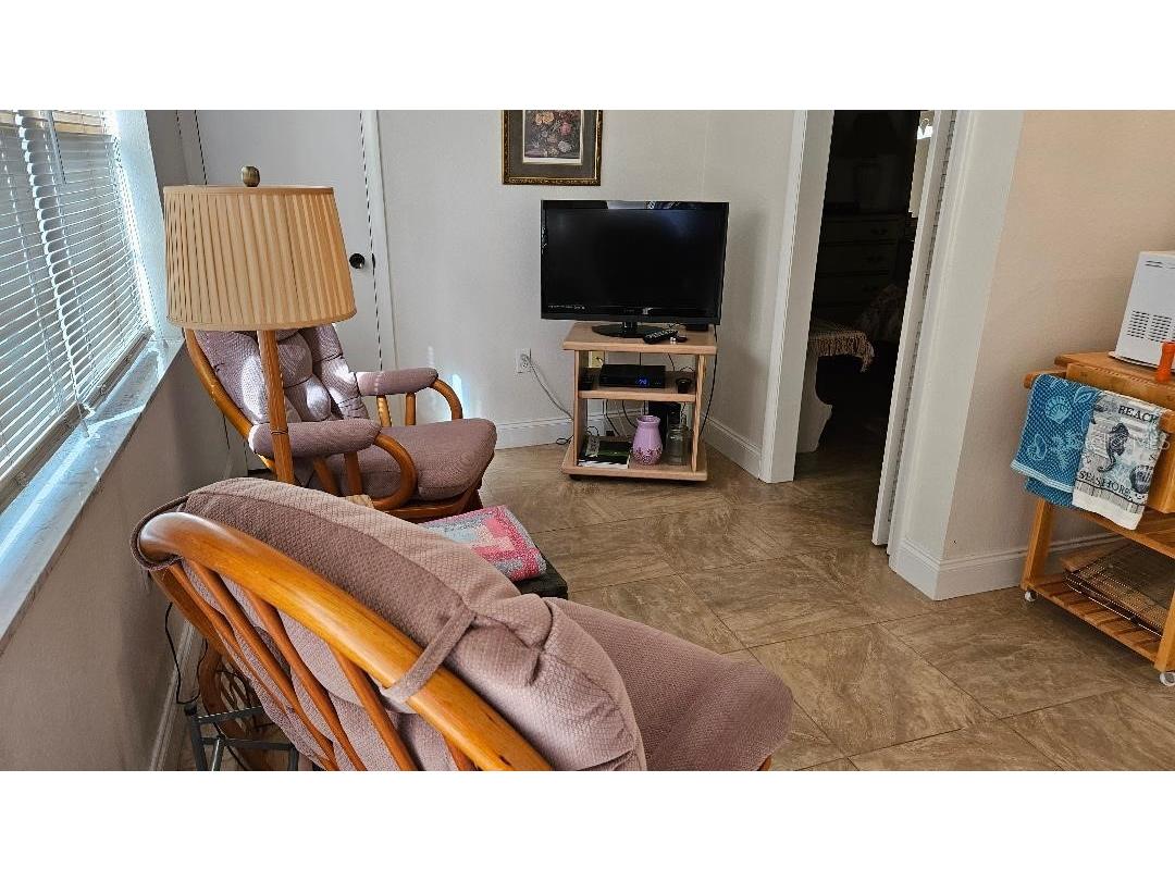 10035 63rd Avenue N #6 Saint Petersburg FL 33708 TB8485012 image8