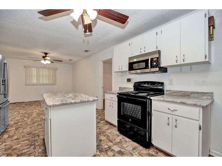 10035 SW 91st Terrace Ocala FL 34481 OM707286 image6