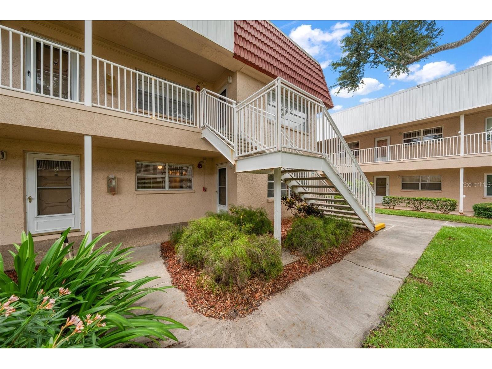 10037 62nd Terrace N #1 Saint Petersburg FL 33708 TB8524186 image4