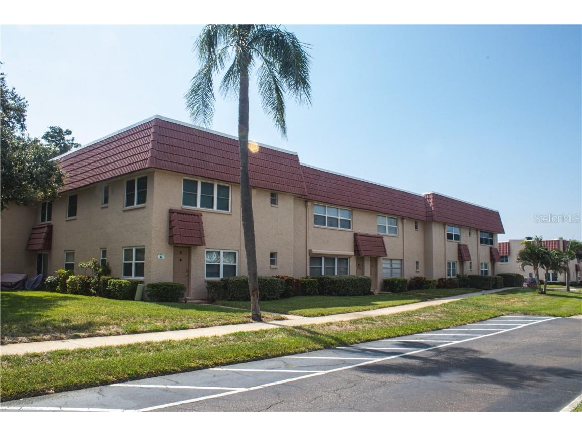 10037 62nd Terrace N #19 Saint Petersburg FL 33708 - SNOWY EGRET LAKE LONG BAYOU U8207783 image1