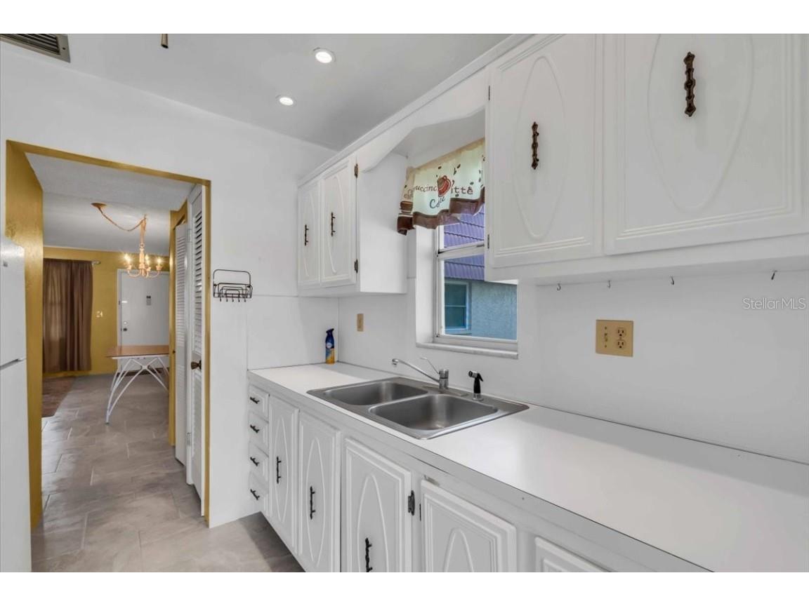 10037 62nd Terrace N #21 Saint Petersburg FL 33708 TB8409598 image13