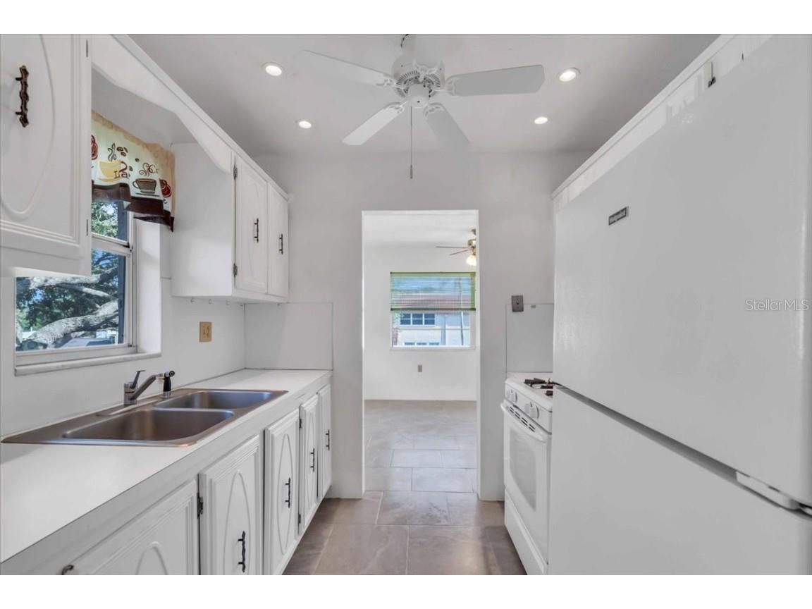 10037 62nd Terrace N #21 Saint Petersburg FL 33708 TB8409598 image14