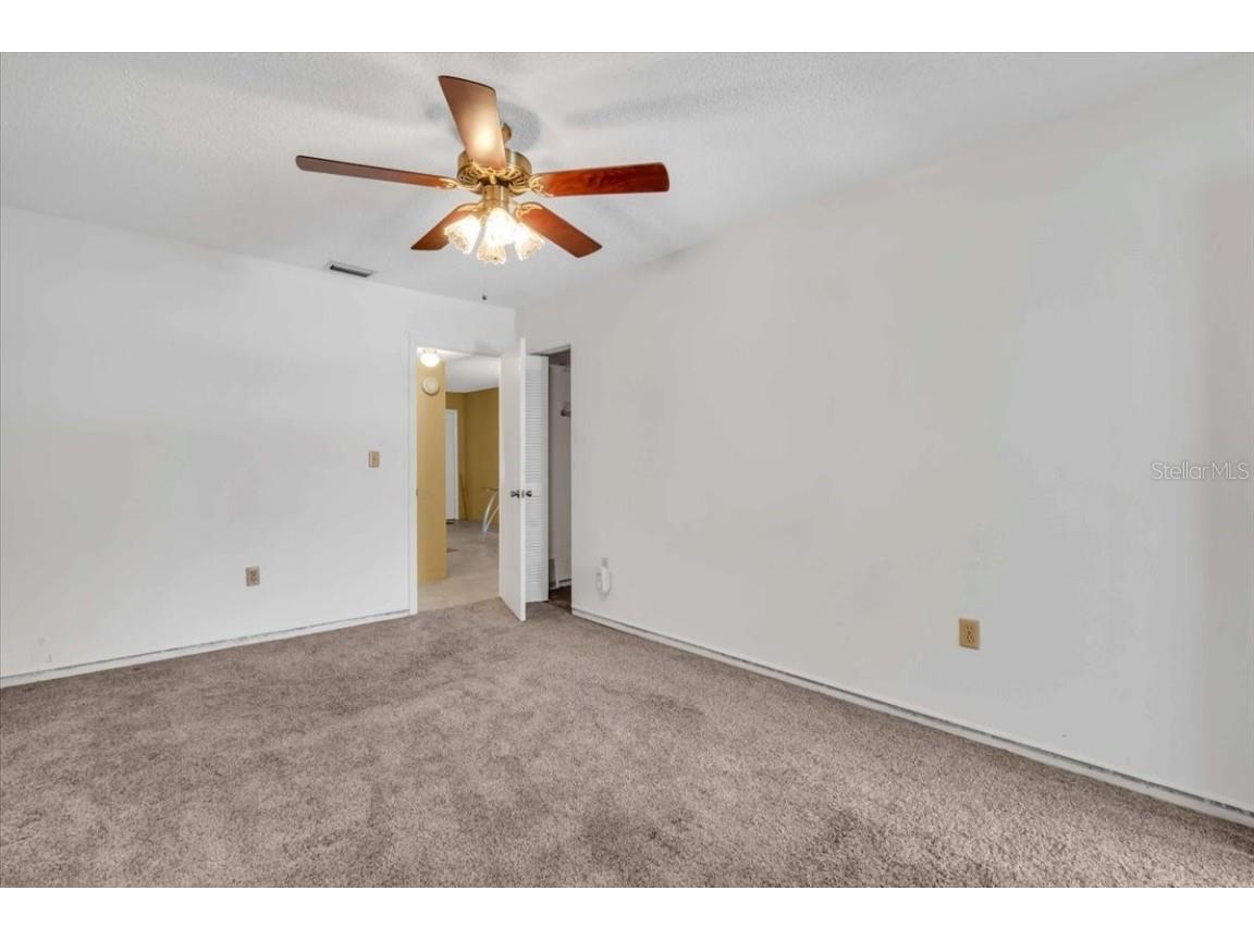 10037 62nd Terrace N #21 Saint Petersburg FL 33708 TB8409598 image18