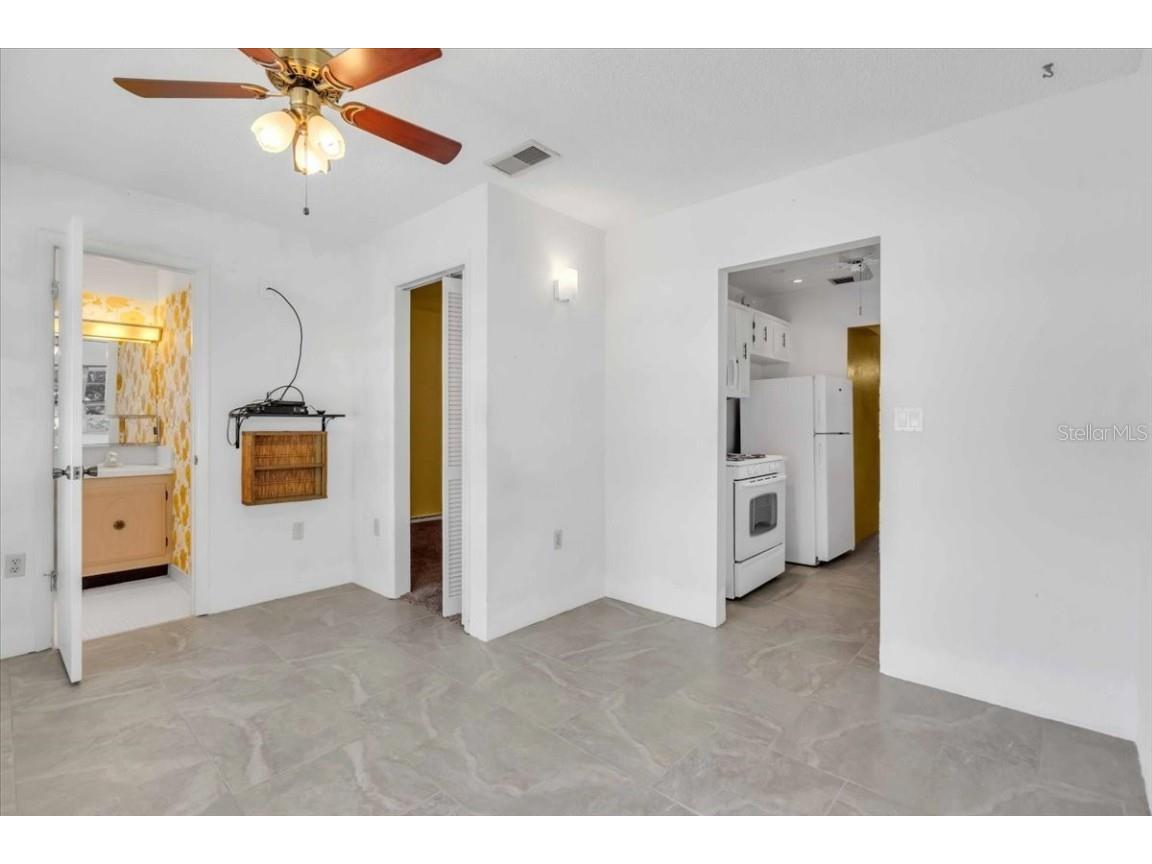 10037 62nd Terrace N #21 Saint Petersburg FL 33708 TB8409598 image19