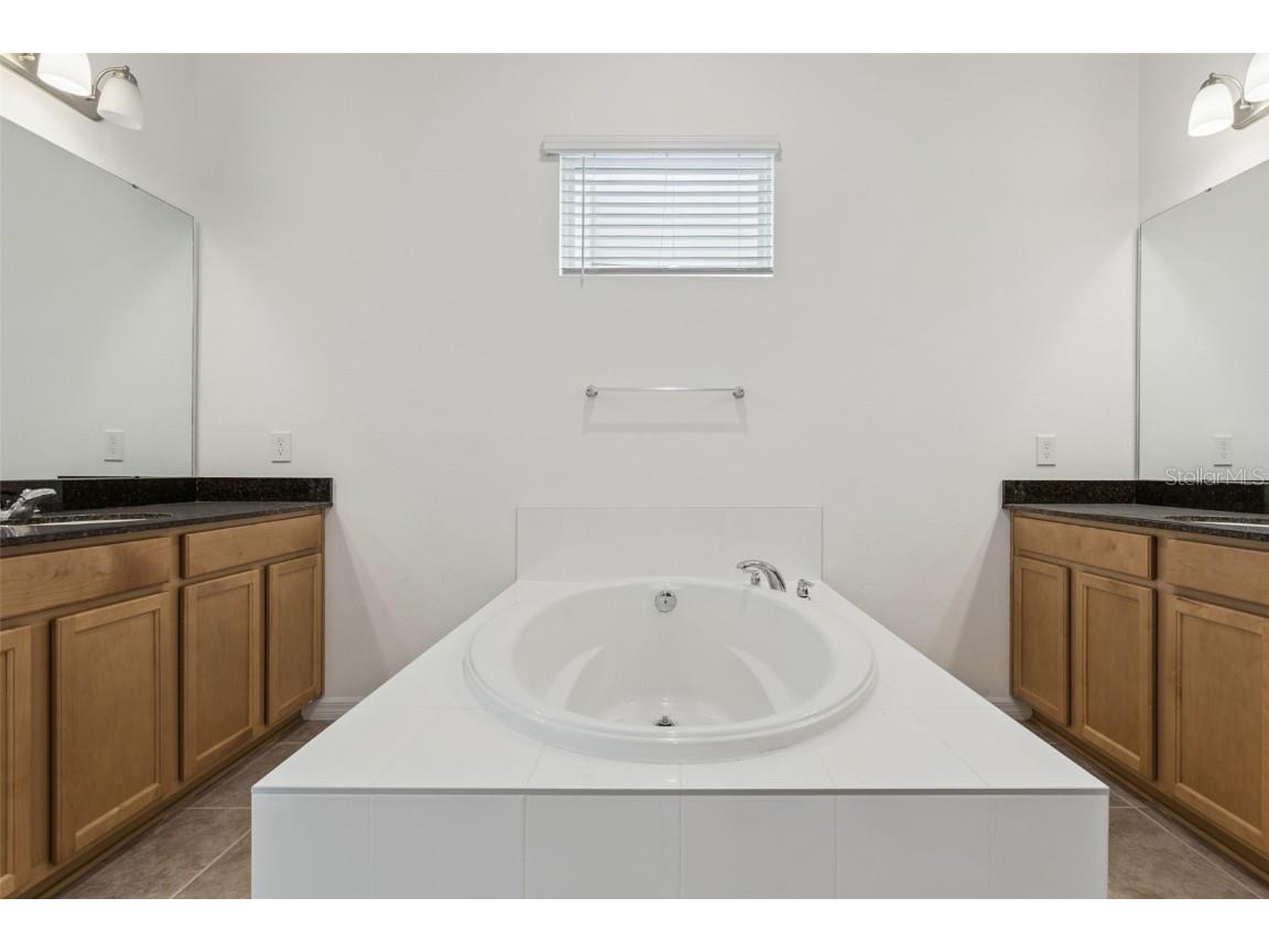 10037 Austrina Oak Loop Winter Garden FL 34787 O6348960 image18