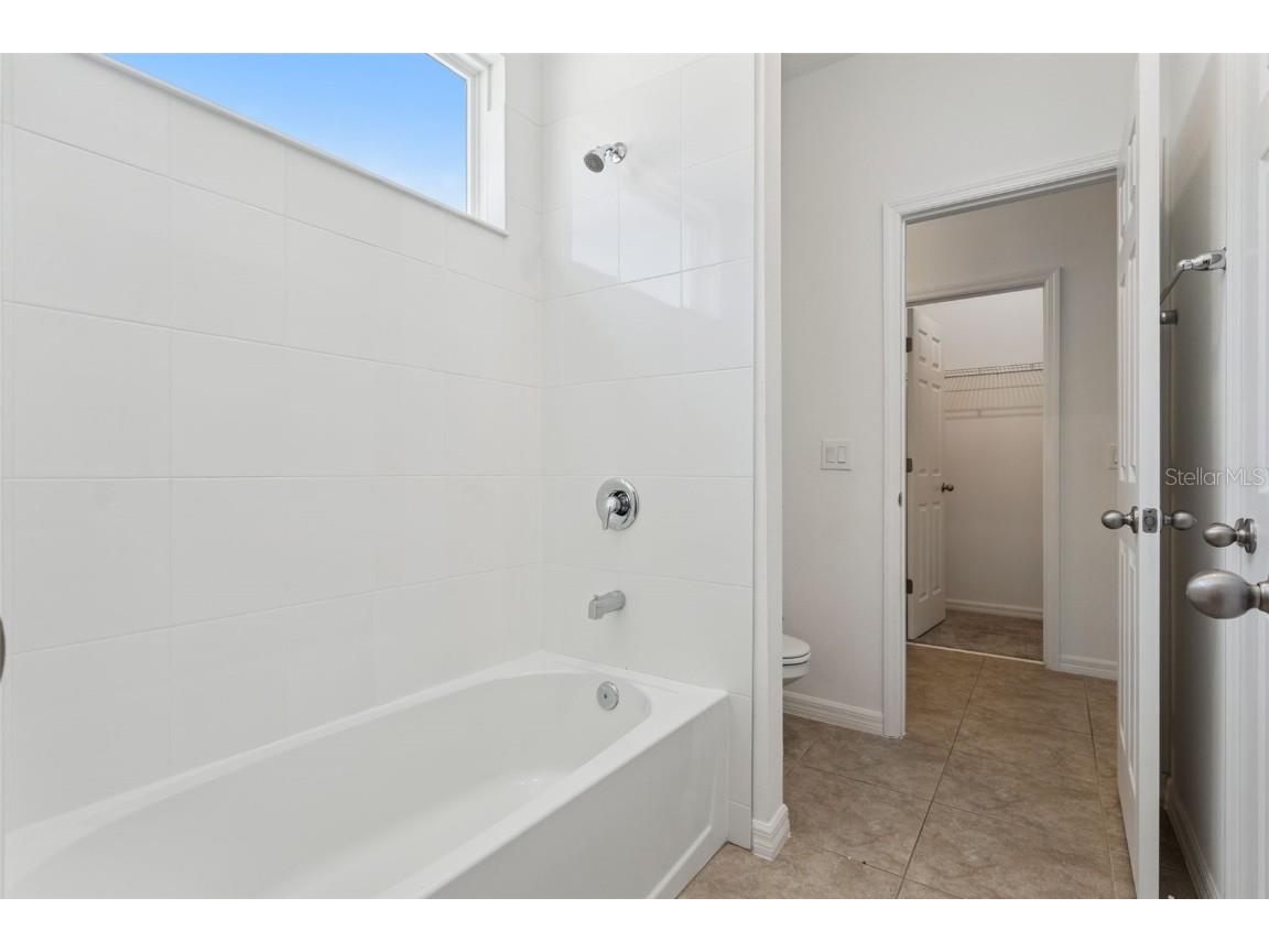 10037 Austrina Oak Loop Winter Garden FL 34787 O6348960 image24