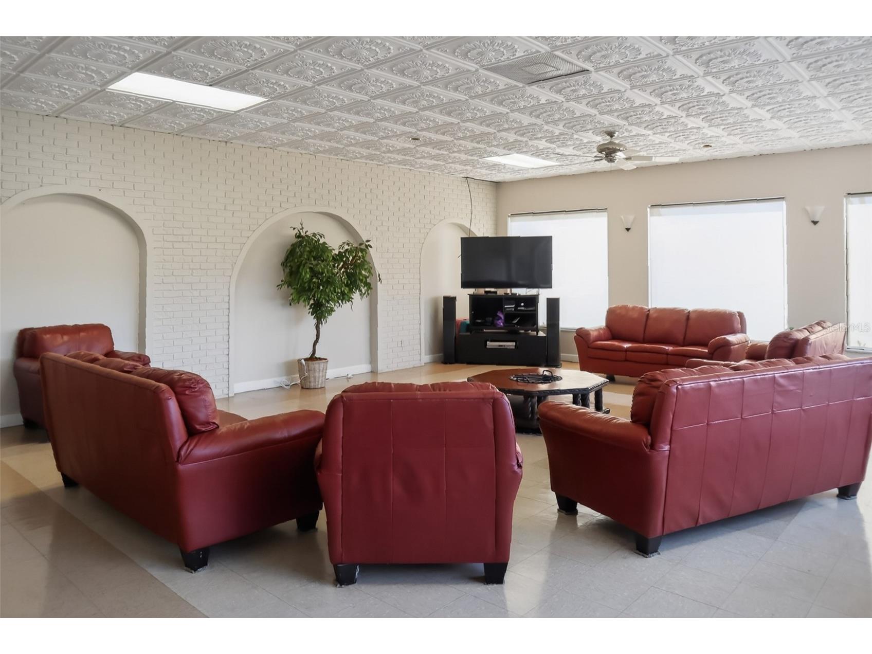 10038 62nd Terrace N #15 Saint Petersburg FL 33708 TB8513071 image48