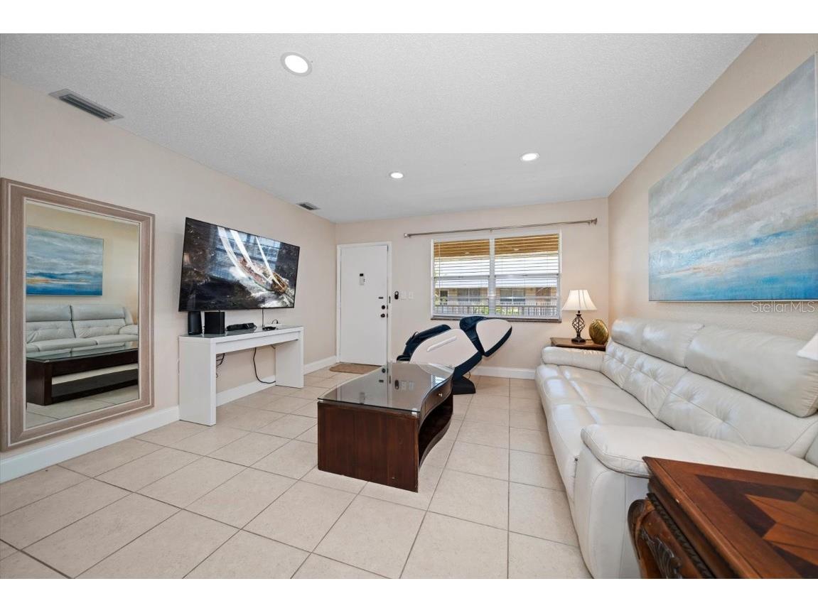 10038 62nd Terrace N #17 Saint Petersburg FL 33708 TB8390169 image11