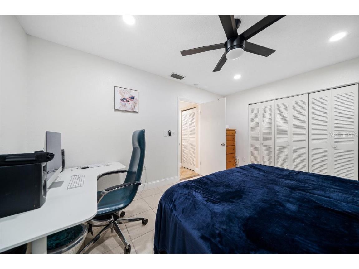 10038 62nd Terrace N #17 Saint Petersburg FL 33708 TB8390169 image23