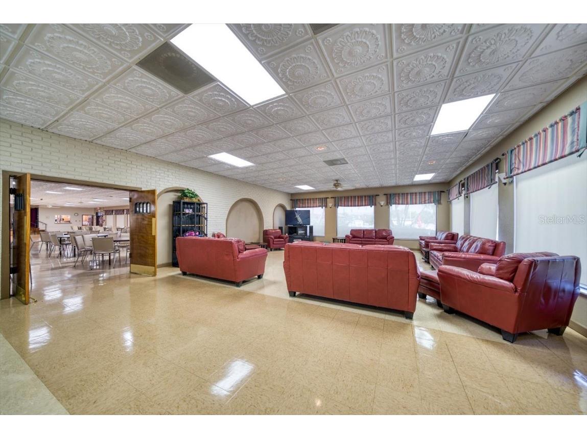 10038 62nd Terrace N #17 Saint Petersburg FL 33708 TB8390169 image28