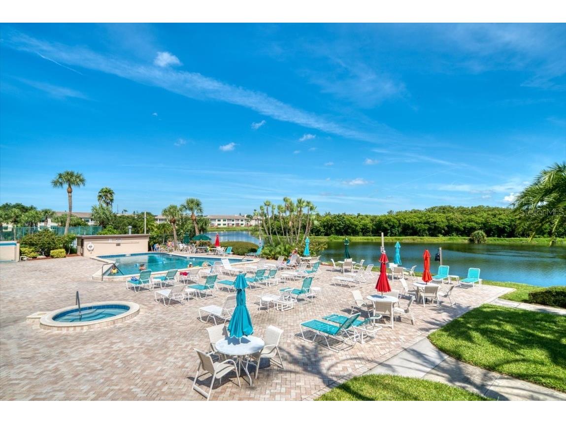 10038 62nd Terrace N #17 Saint Petersburg FL 33708 TB8390169 image7