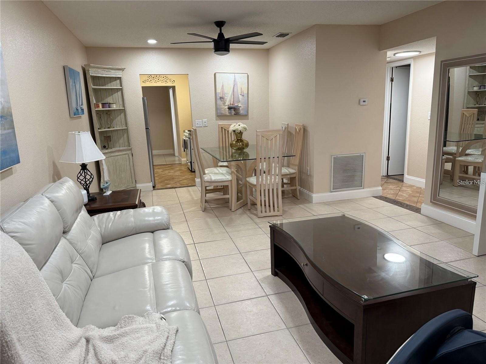 10038 62nd Terrace N #17 Saint Petersburg FL 33708 TB8470494 image3