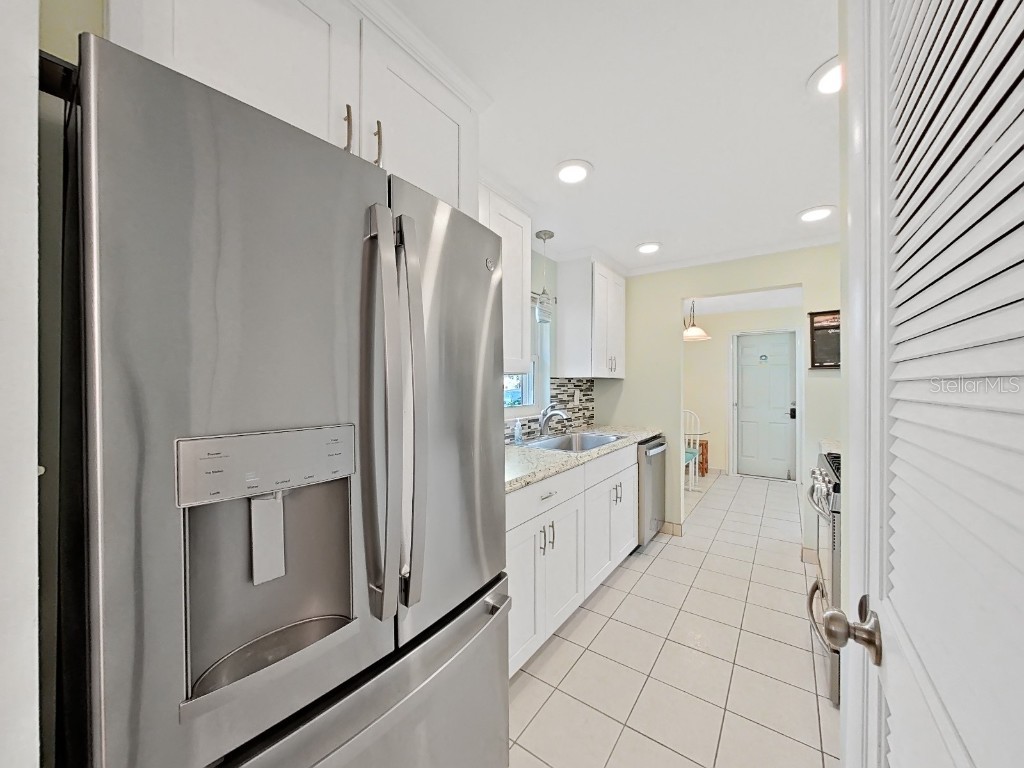 10038 62nd Terrace N #8 Saint Petersburg FL 33708 TB8428604 image12