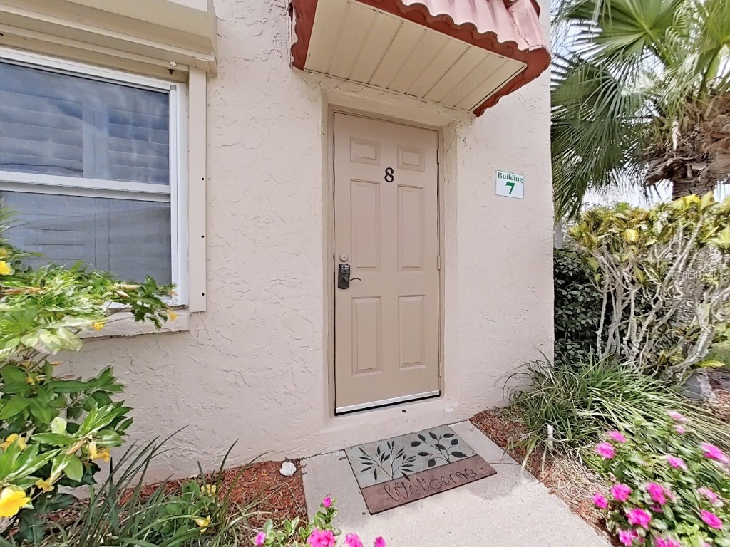 10038 62nd Terrace N #8 Saint Petersburg FL 33708 TB8428604 image3