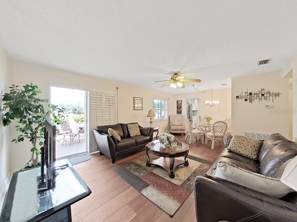 10038 62nd Terrace N #8 Saint Petersburg FL 33708 TB8428604 image4