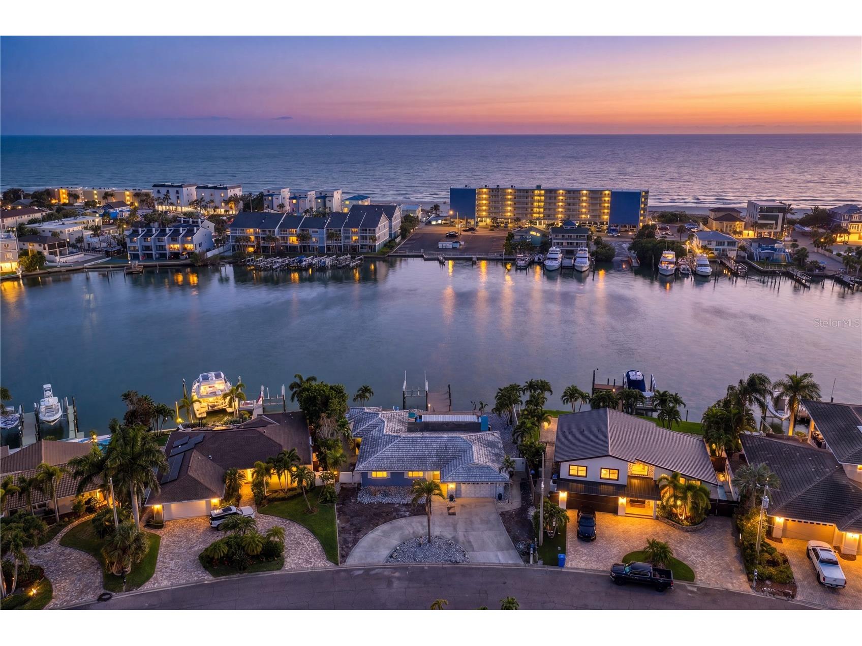 10038 S Yacht Club Drive Treasure Island FL 33706 - BOCA CIEGA BAY TB8532610 image1