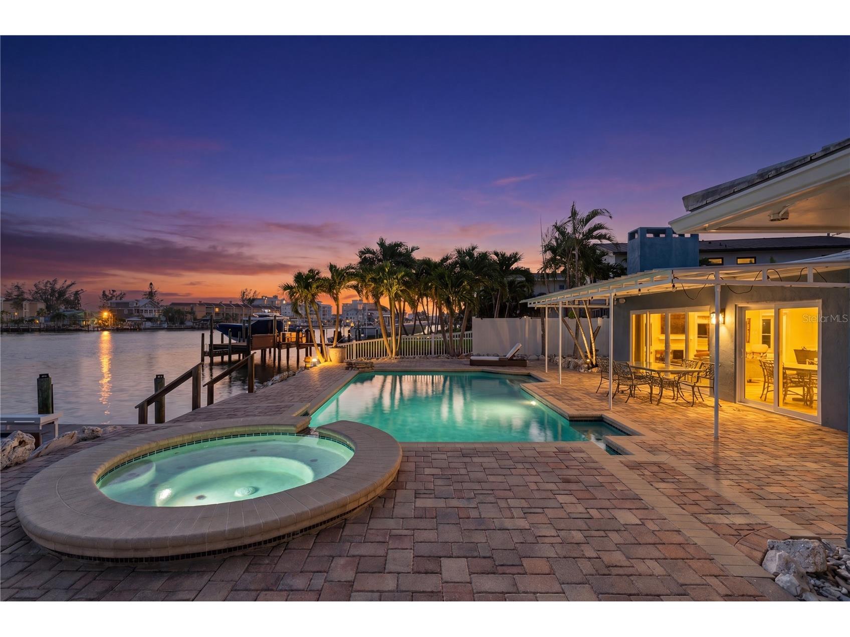 10038 S Yacht Club Drive Treasure Island FL 33706 - BOCA CIEGA BAY TB8532610 image3
